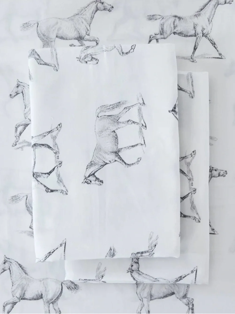 BRAND NEW — Melange Home White & Black Horse Equine Sheet Set (Twin)